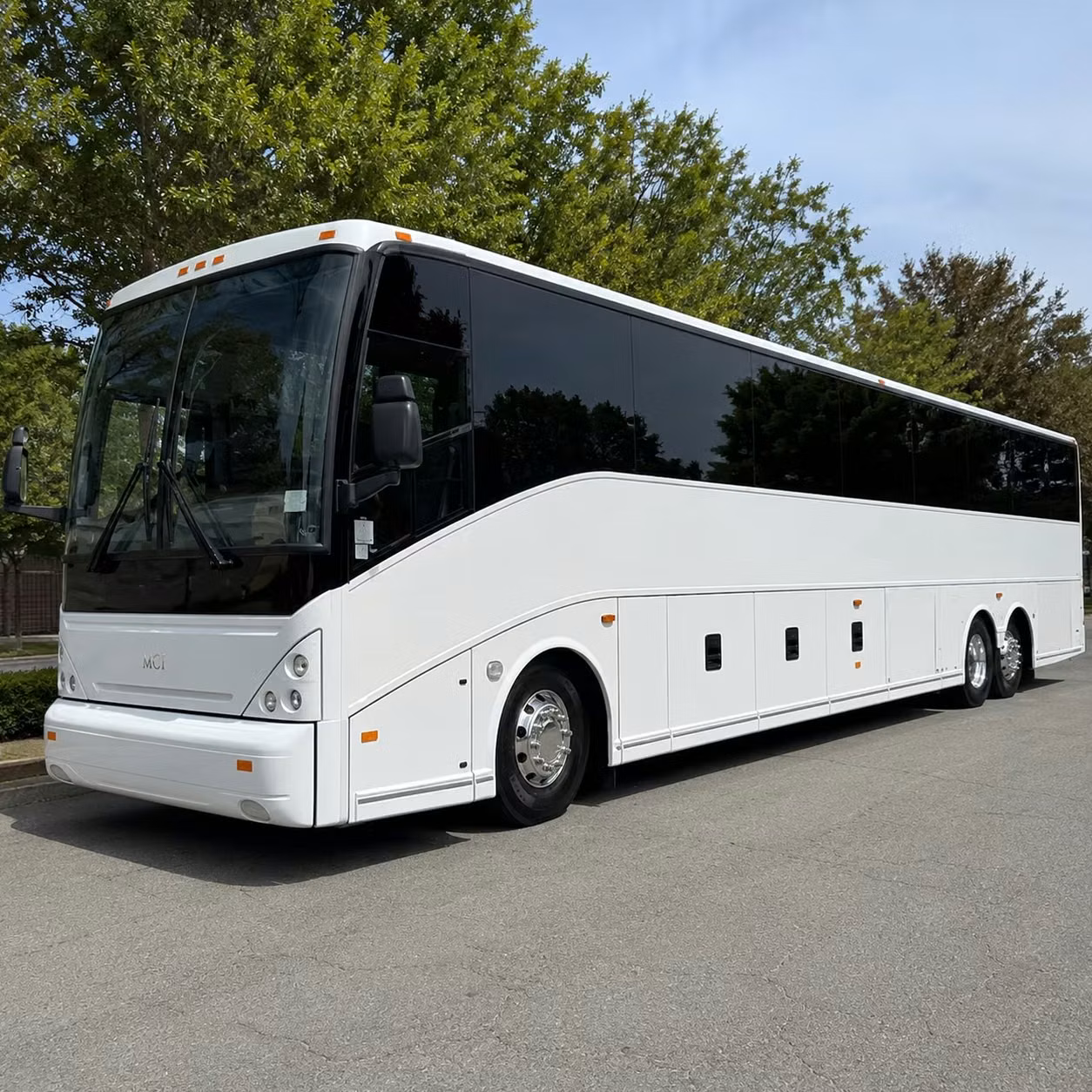 book airport transportation in columbus for wedding guests reunions and group travel of every kind